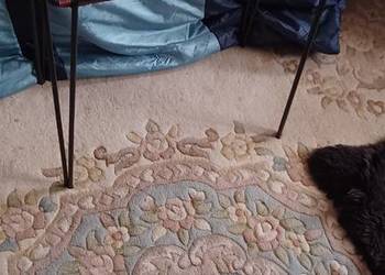 PRL ciężki stabilny stolik metal żyłka wys 55 bok szer 20,5 i 29 cm