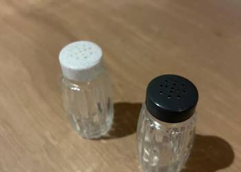 Super piękne Solniczka i pieprzniczka