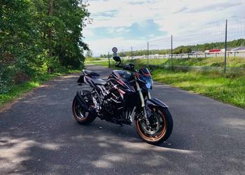 Motocykl Suzuki GSR 750/GSXR