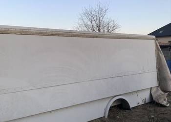 Zabudowa na pod busa