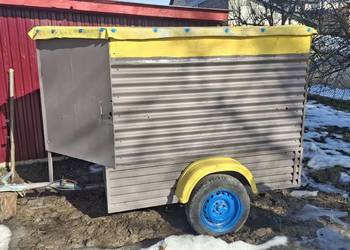 Przyczepka do przewozu zwierząt