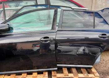 drzwi lewe przód lub tył Toyota Avensis II t25 kombi CZARNE