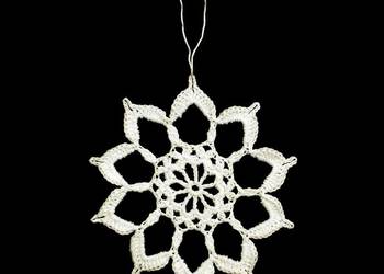 Zawieszka szydełkowa na choinkę gwiazdka 10cm (Z238)