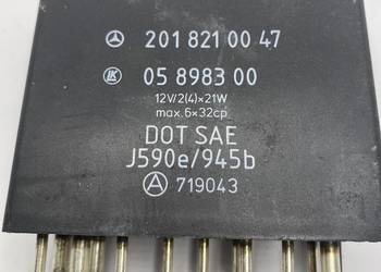 Mercedes W124 Przekaźnik wycieraczek/świateł 2018210047