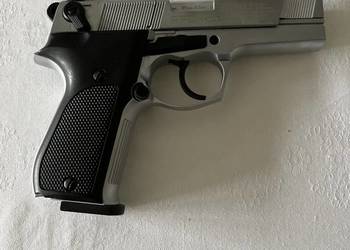 Sprzedam Pistolet wiatrówka Walter CP88