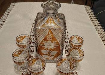 Piękna karafka z kieliszkami