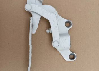 BMW 1 E81 E82 E87 E88 ZAWIAS MASKI PRAWY 7060560