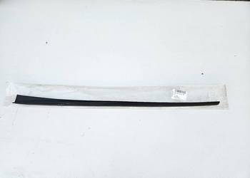 VW GOLF 7 VII LISTWA ZGARNIAJACA LEWA USZCZELKA DRZWI 5G0854327B