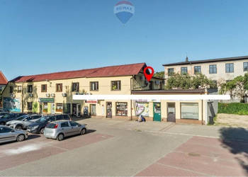 Lokale handlowe i działka w centrum Andrychowa