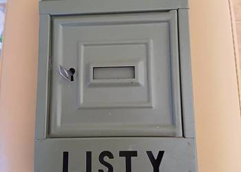 Skrzynka listowa na listy PRL