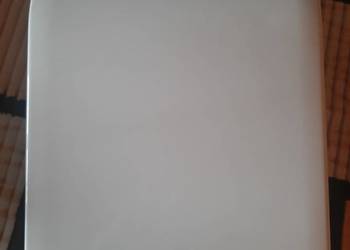 Kompletna klapa do pralki Electrolux AEG ładowanej od góry.