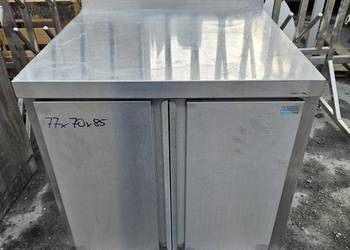Stół 77x70x85 (500)