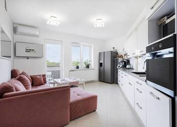 Apartament 81,2 m²|4 pokoje|2 balkony|winda|m.postojowe|Skarbowskiego