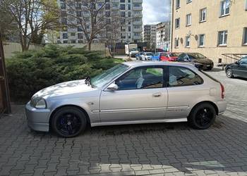 Honda Civic VI hatchback D16Y8