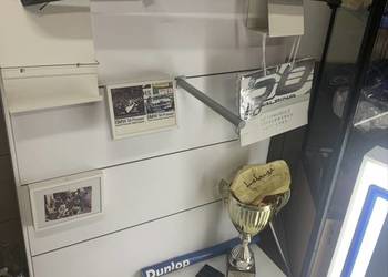 Regał BMW ekspozycja garaż e30 e34 e32 m3