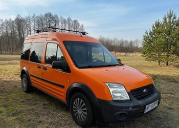 Samochód Ford Tourneo Connect rocznik 2010
