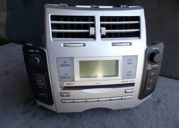 toyota YARIS radio W58824 86120-0D210