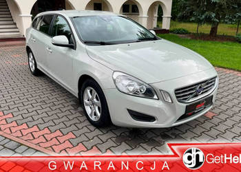 Volvo V60 T4 180 KM Automat Podgrzewane fotele Hak odpinany I (2010-2018)