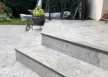 Podstopień wapienny L828 Blue Limestone płomieniowany 150x16,5x2 cm