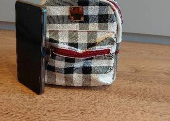 Nowy mały plecak, torebka w kratę