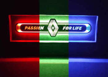 Renault Lustro LED  na tylną ścianę, nad łóżko Passion for Life R01-RGB