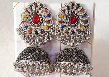 Orientalne kolczyki jhumki srebrny kolor kolorowe cyrkonie boho bohemian et