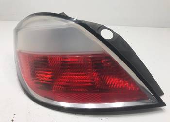 LAMPA LEWY TYŁ OPEL ASTRA H Hatchback 04-14 ŚWIATŁO TYLNA, LEWA