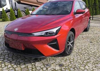 MG5 EV samochód elektryczny, niski przebieg