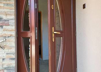 Drzwi wejściowe z dostawką