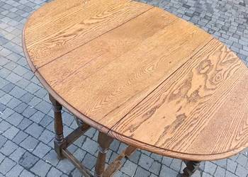 Stolik dębowy składany, z owalnym blatem