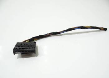 KOSTKA WTYCZKA LAMPY TYŁ W BŁOTNIK BMW E90 LCI