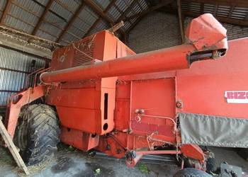 Kombajn zbożowy bizon Z056