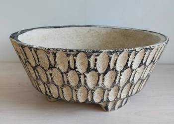 Donica doniczka betonowa na trzech nóżkach fi 29 cm