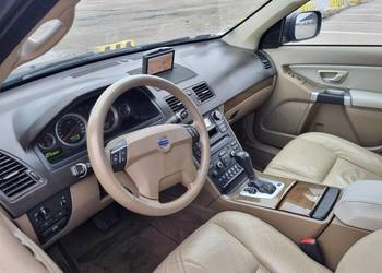 Volvo XC 90; 2.4 D5, 185 KM, 7 os, 4x4, ASO