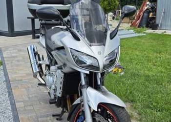 Yamaha Fazer 1000.