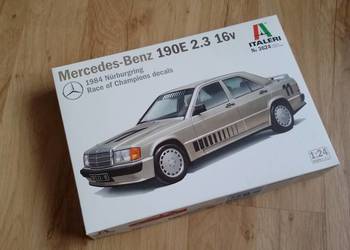 Mercedes 190 2.3 16v 1984 Nurburgring Italeri Model w skali 1:24