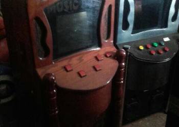 SZAFA GRAJĄCA do tańca towarzyskiego do użytku prywatnego KARAOKE3