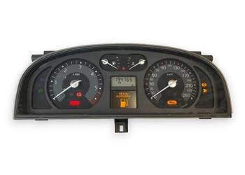 LICZNIK ZEGARY Renault Laguna II Lift 1.9 2.2 dci Diesel 194 765km europa