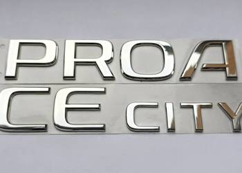 Napis emblemat Toyota Proace City 19-23r