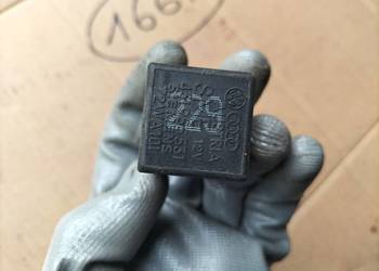 Przekaźnik AUDI  229