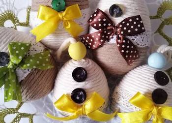 Zestaw 6 sztuk jajek wielkanocnych wykonane z sznurka makramowego.