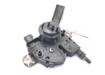 ZAMEK MASKI PRZÓD FORD FOCUS C-MAX Minivan 03-07