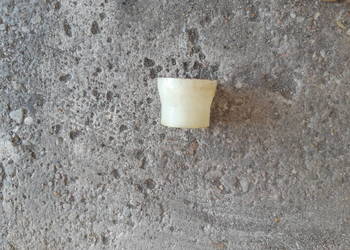 TULEJKA DŹWIGNI POŚREDNIEJ plastik ŻUK NYSA