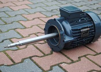 Silnik elektryczny kołnierzowy 4kw. 2945obr./min.. Firmy Stubbe