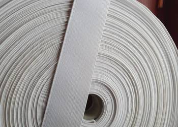 guma biała do wszywania ok.43,5 m x 3 cm.