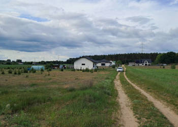 Działka budowlana Dolnik 1074 m2. Wydane WZ.