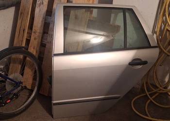 Sprzedam drzwi lewe tył.Skoda Fabia Combi '02, lakier9102