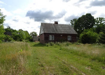 Syndyk sprzeda udziały 3/16 oraz 3/16 - Sadek - 90%