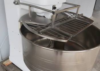 Mieszarka spiralna do ciasta OASE 240 lit.piekarnia - cukiernia 10900 zł