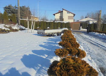 przyczepa  samochodowa  skrzyniowa 2700 kg dmc